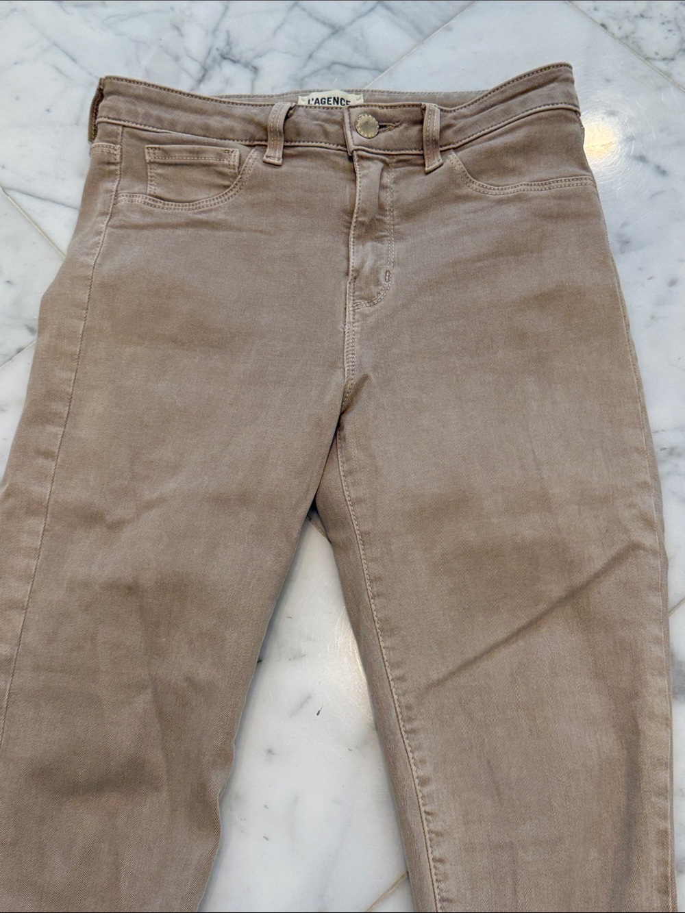 L'AGENCE Skinny Jeans in Taupe Beige